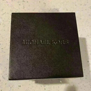 Michael Kors Watch Box